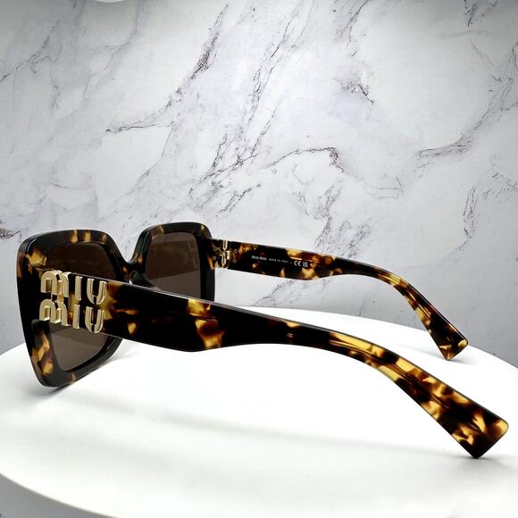 New MIU MIU Sunglasses Brown Square Gold Full Rim 56mm MIU MIU - Picture 14 of 15